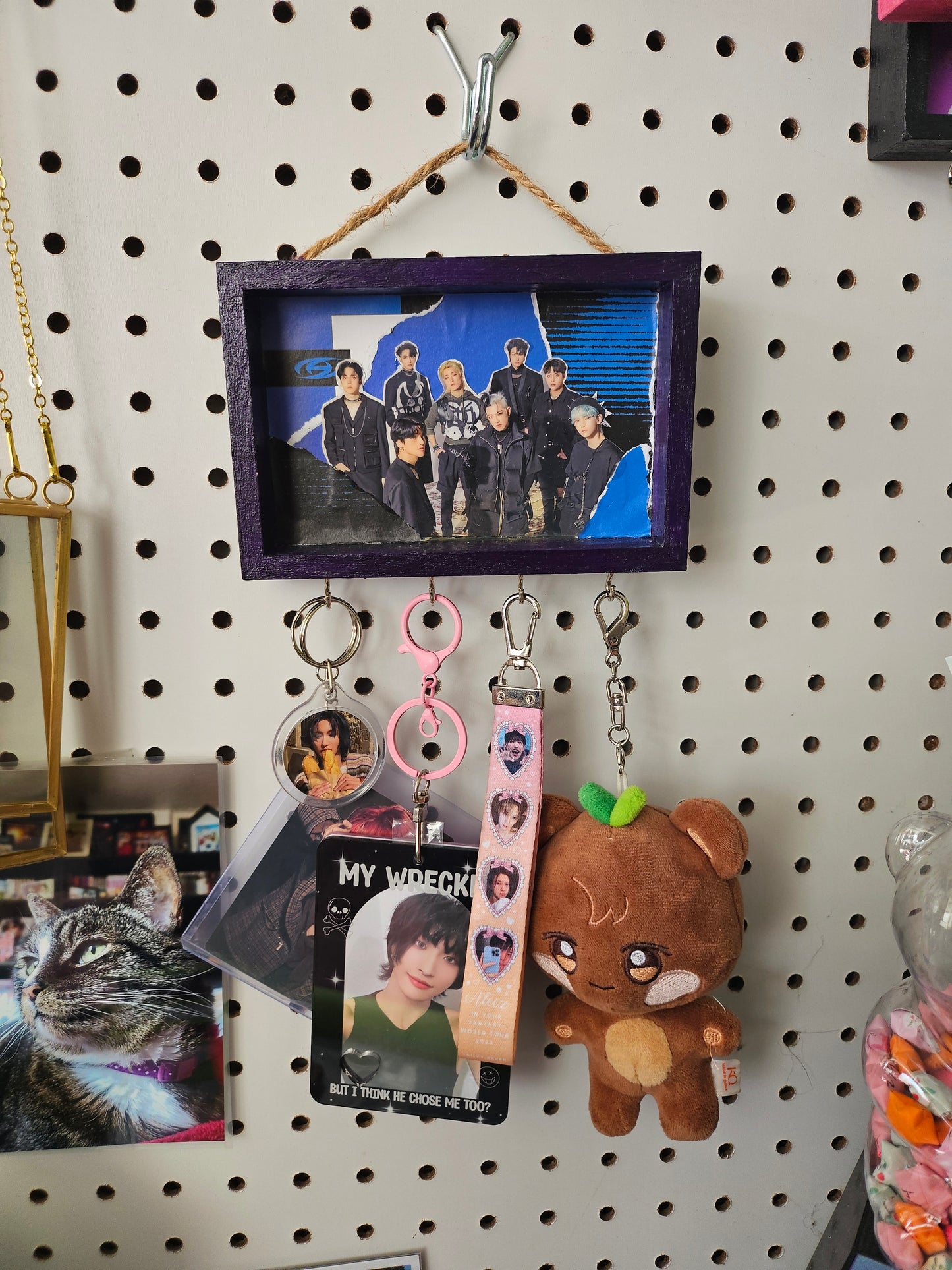 Ateez Keychain holder
