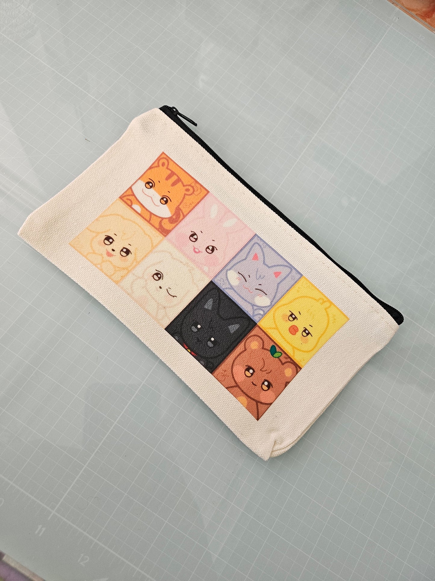 ANITEEZ Zipper Pouch